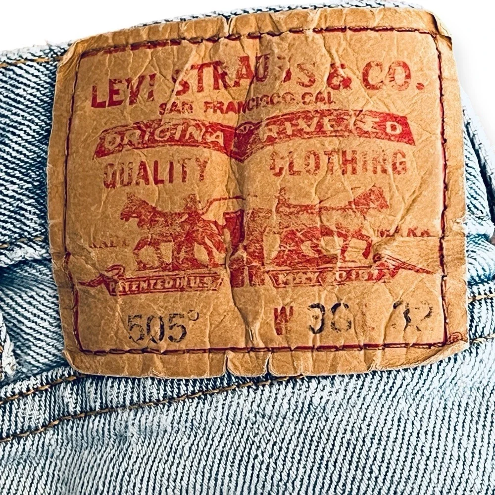 Levis 505 Jeans‎ Mens 38x32 Medium Wash Straight Fit Denim Work Grunge Thrashed